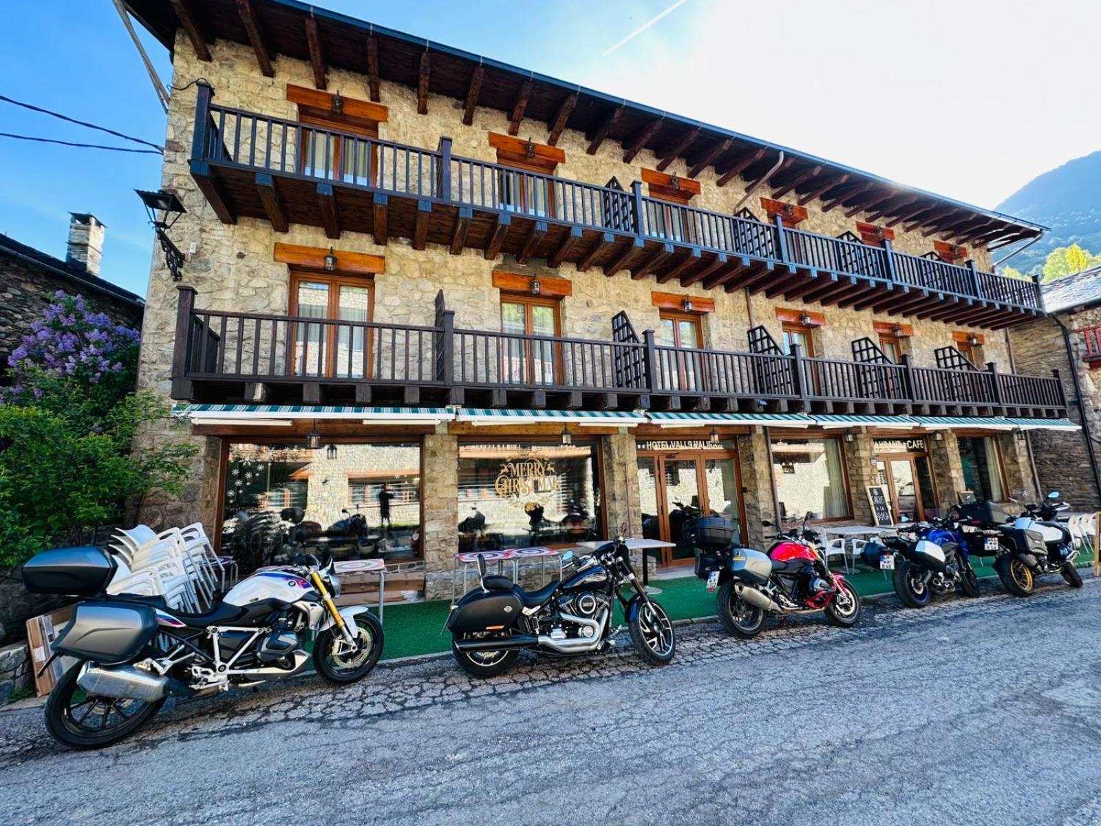 Hotel Valls Valira Os de Civís Buitenkant foto